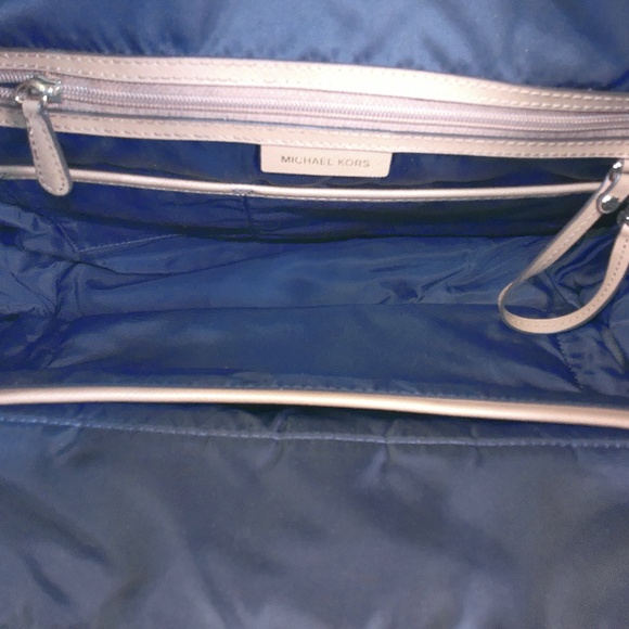 EC Michael Kors Kelsey Navy Nylon Lg Tote Leather Trim GoldTone Accents COA Inc - Picture 13 of 16